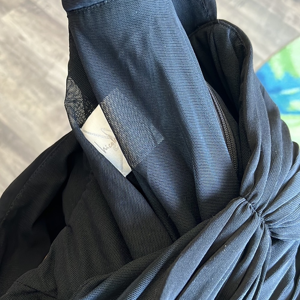 Designer cocktail dress by Nicole Miller - Picture 9 of 10